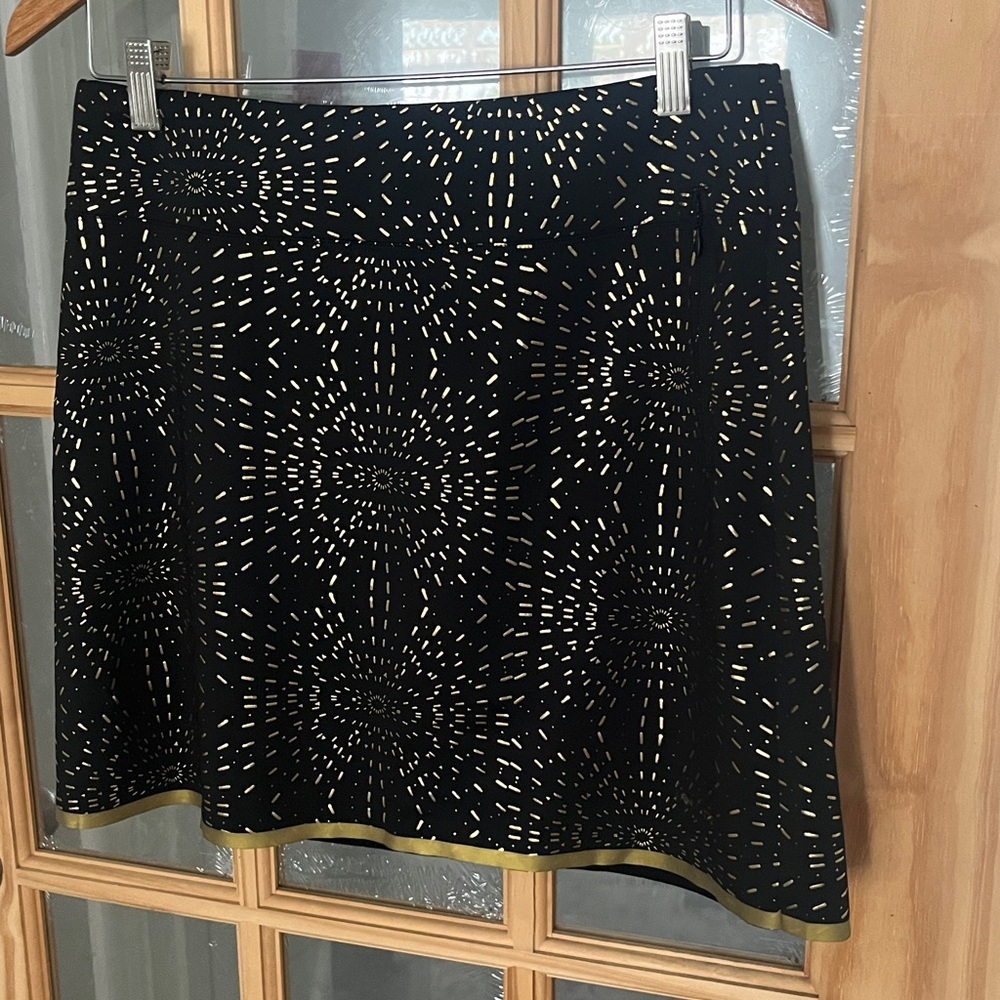 Annika Cutter and Buck black and gold Golf Skirt